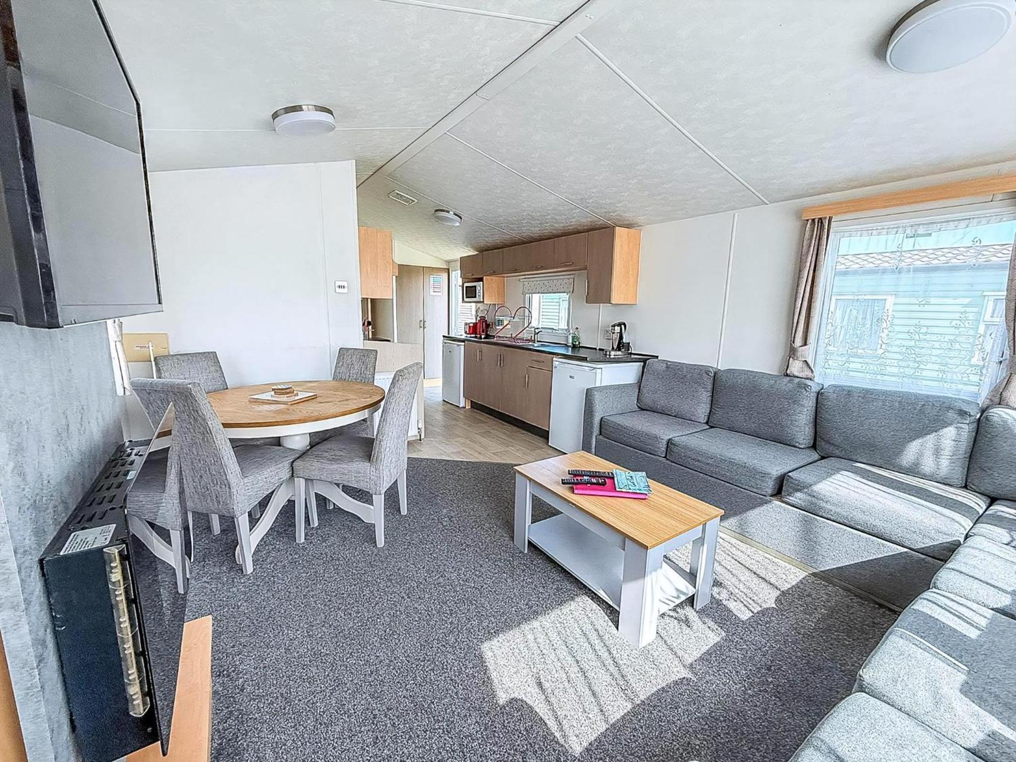 6 Berth Staycation Caravan Nearby Clacton-On-Sea In Essex Ref 26254E Екстер'єр фото